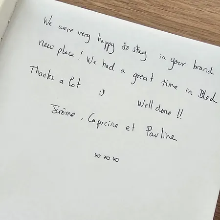 Sitara's Alpehytte Bled